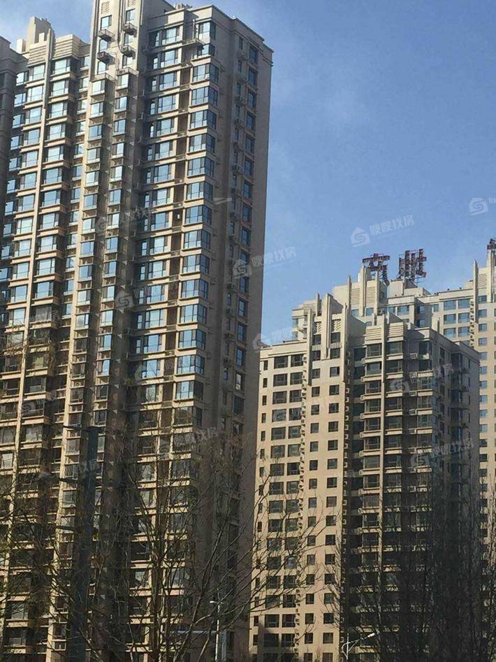 天成郡府东区3室2厅2卫130㎡