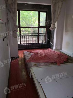 宏宇城（A区）3室2厅1卫120㎡