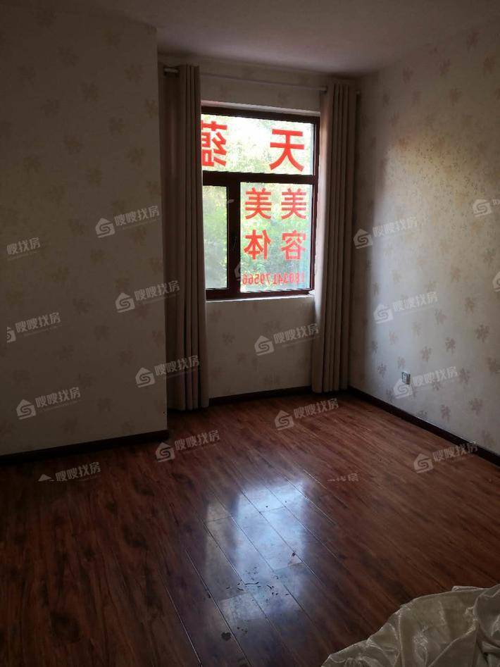 宏宇城（A区）3室2厅1卫120㎡