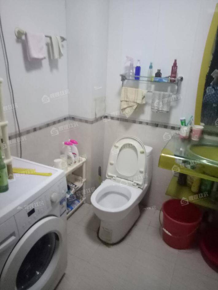 万泰豪景3室2厅2卫190㎡