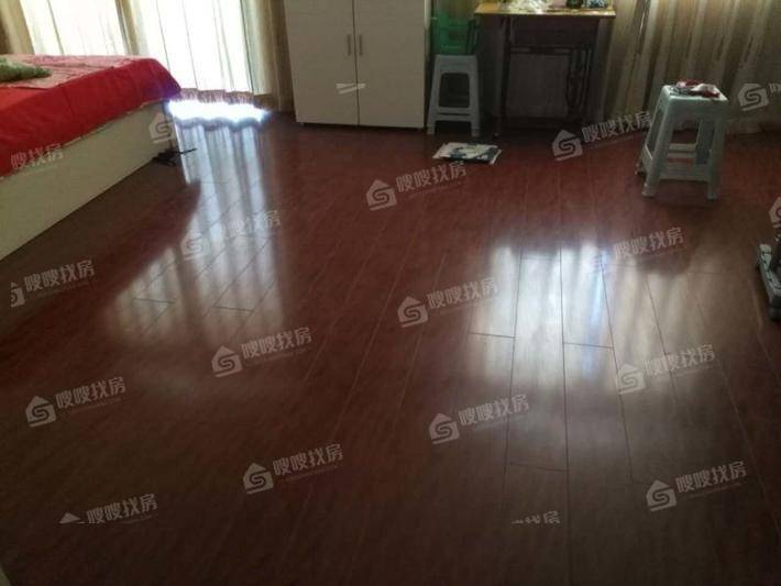 万泰豪景3室2厅2卫190㎡