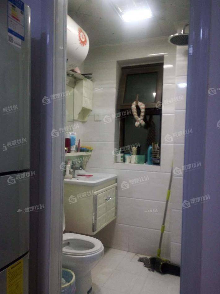 荣盛兰亭苑3室2厅1卫98㎡