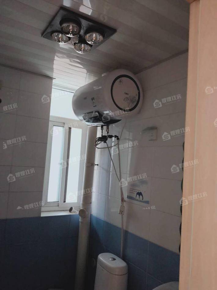 万泰阳光花园3室2厅1卫118㎡