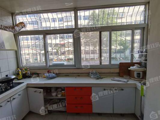 一建小区3室2厅2卫150㎡