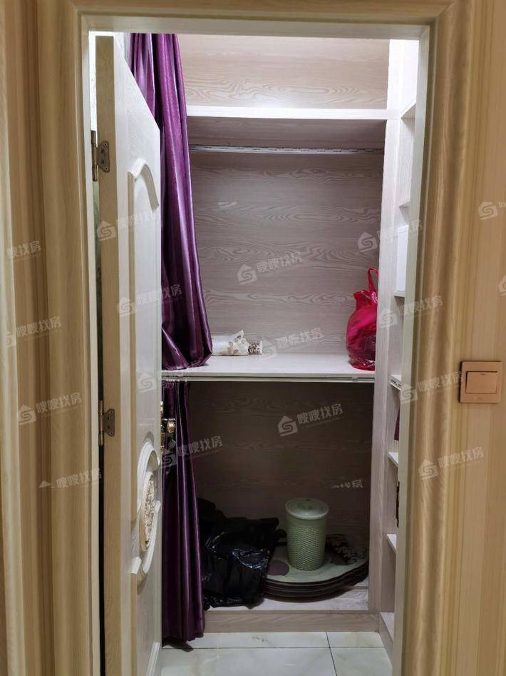 塞纳左岸3室2厅2卫138㎡