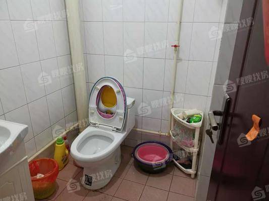市社小区4室2厅2卫153㎡