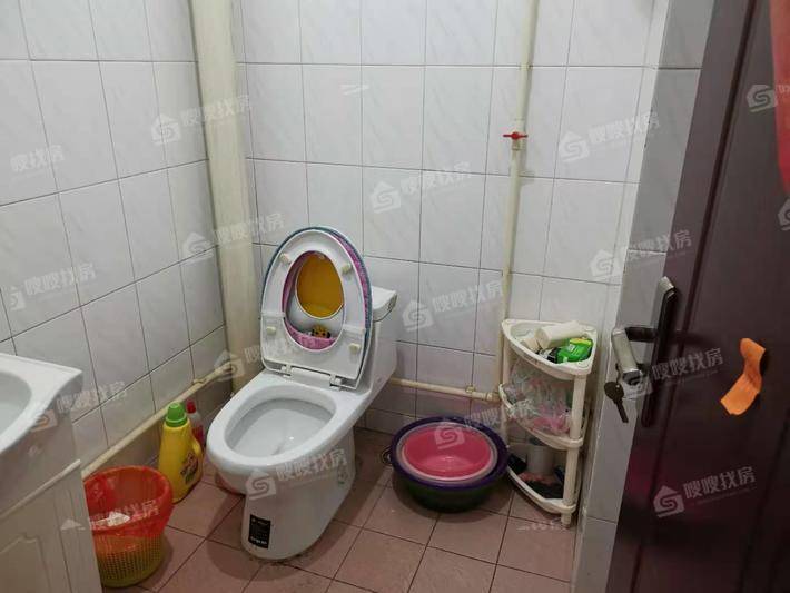 市社小区4室2厅2卫153㎡