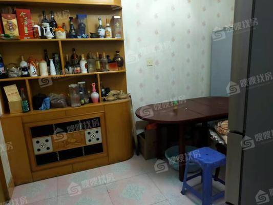 轻纺宿舍（轻工宿舍）3室2厅2卫142㎡