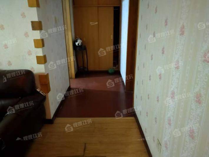 轻纺宿舍（轻工宿舍）3室2厅2卫142㎡