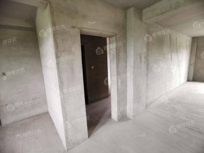 御湖公馆5室2厅2卫227㎡
