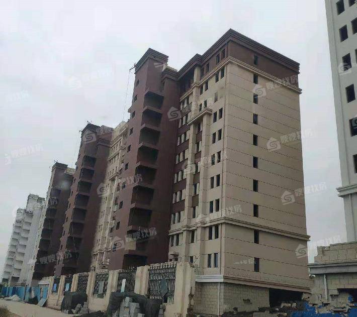 御湖公馆5室2厅2卫227㎡