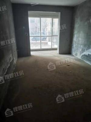 华兴太阳城东领伯爵6室3厅5卫314㎡