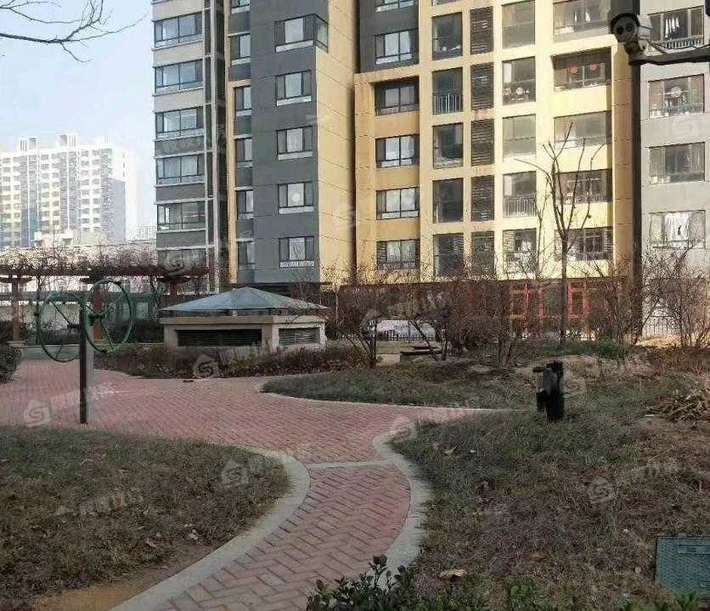 华兴太阳城东领伯爵3室2厅1卫104㎡