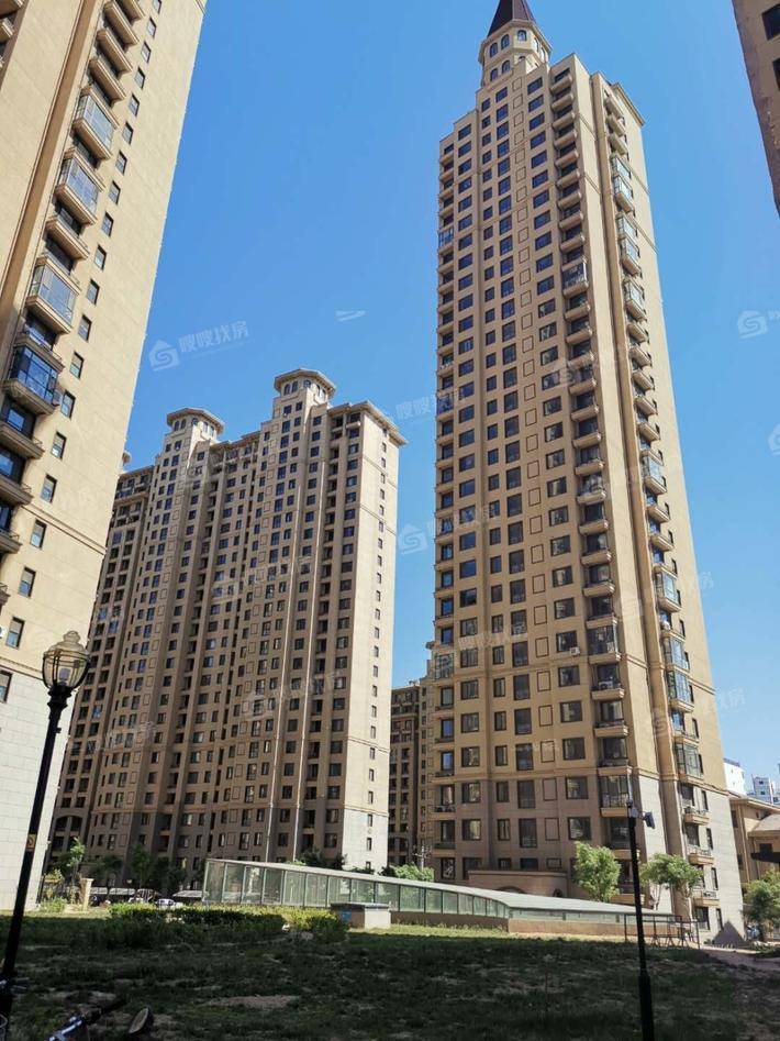 万泰丽景西区3室2厅2卫148㎡