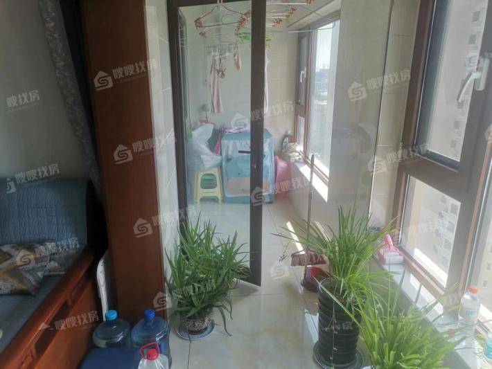 荣盛锦绣观邸3室2厅1卫107㎡