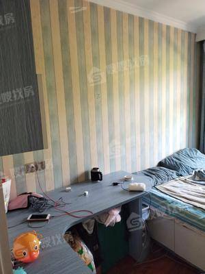 宏宇城（C区）3室2厅1卫117㎡
