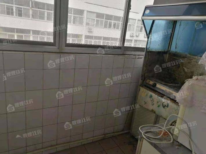 市社小区3室2厅1卫120㎡