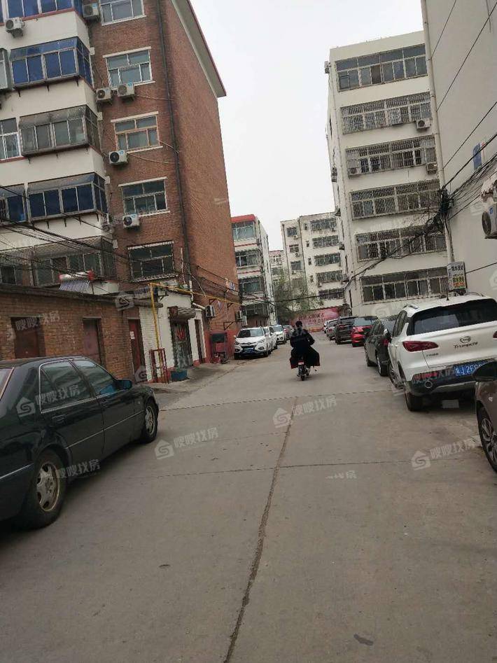 市社小区3室2厅1卫120㎡