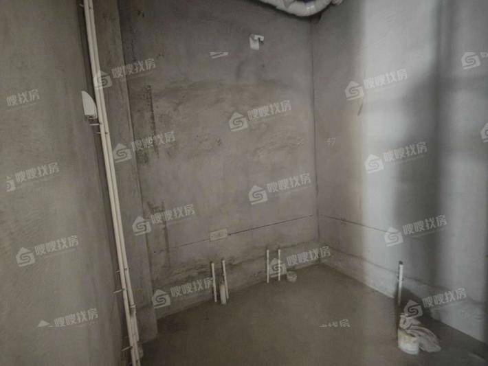 宏宇臻园（西区）4室3厅3卫205㎡