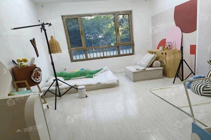 信友城市之光4室2厅2卫177㎡