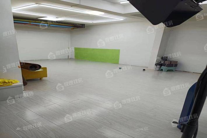 信友城市之光4室2厅2卫177㎡