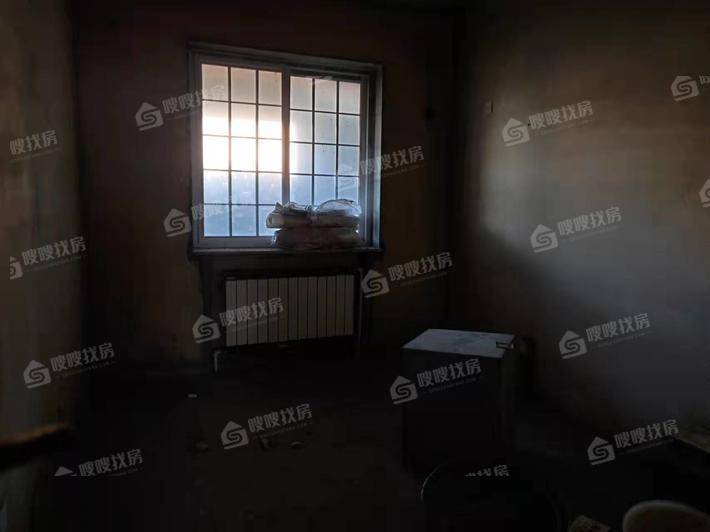 金秋家园5室2厅3卫191㎡