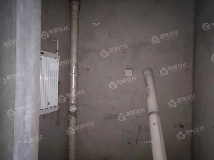 金秋家园5室2厅3卫191㎡