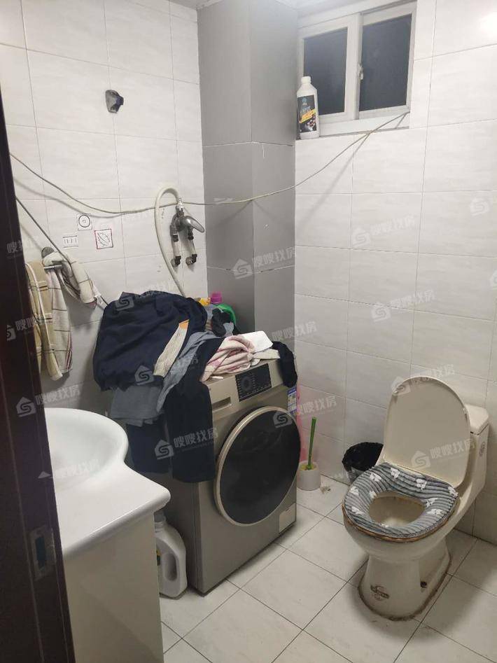 荣盛丽水花庭3室2厅2卫123㎡