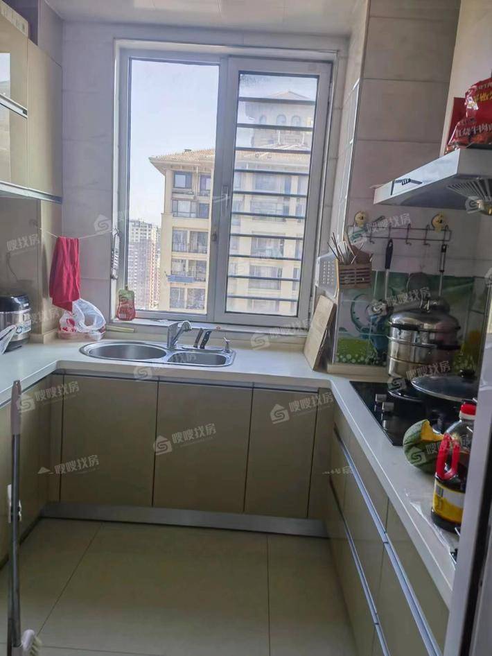 万泰丽景东区3室2厅1卫92㎡