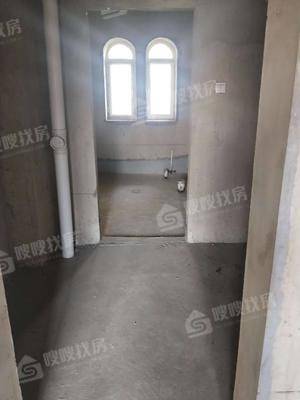 御湖公馆6室3厅3卫268㎡