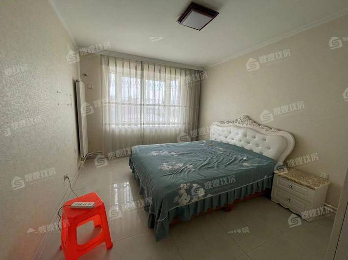 华西北区4室2厅2卫216㎡
