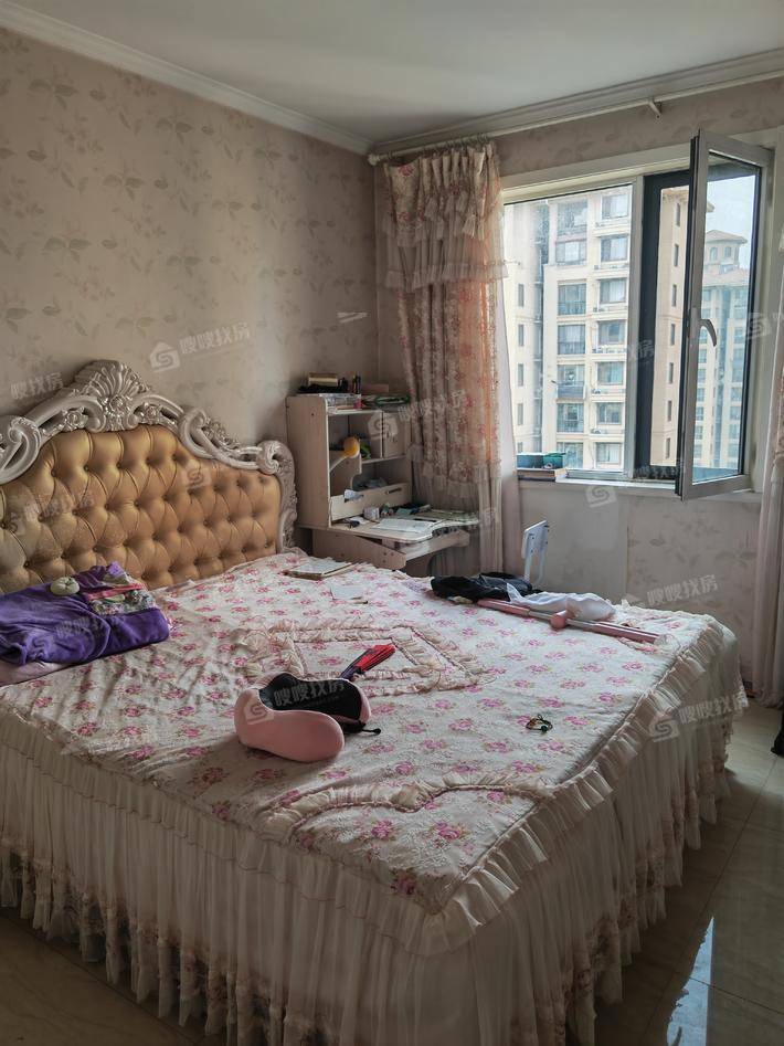 万泰丽景东区3室2厅2卫128㎡