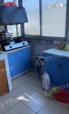 水利局宿舍3室2厅1卫105㎡