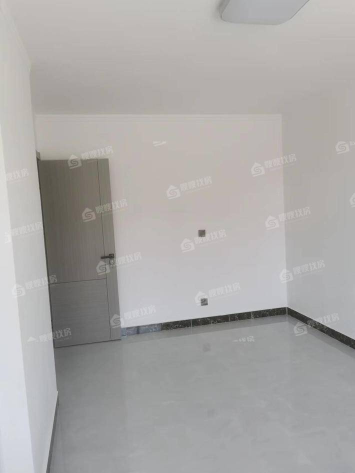 铁路三角线2室2厅1卫55㎡