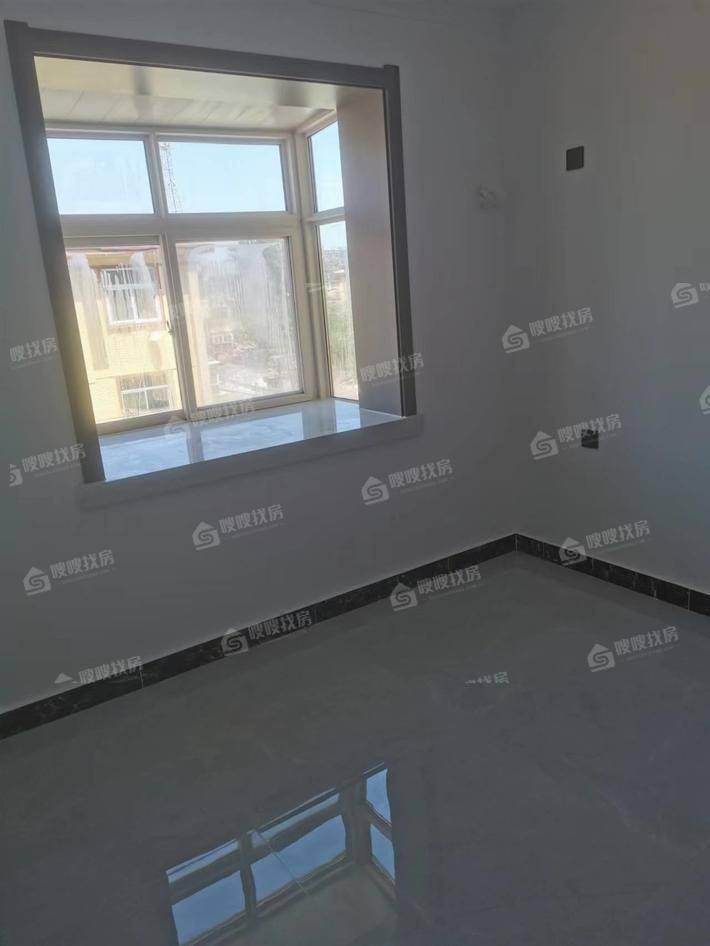 铁路三角线2室2厅1卫55㎡