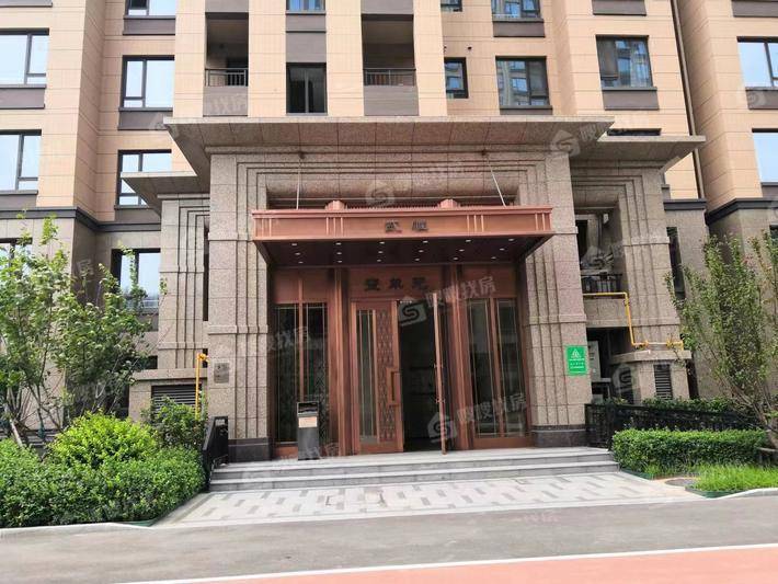 天成玉玺台三期3室2厅2卫118㎡