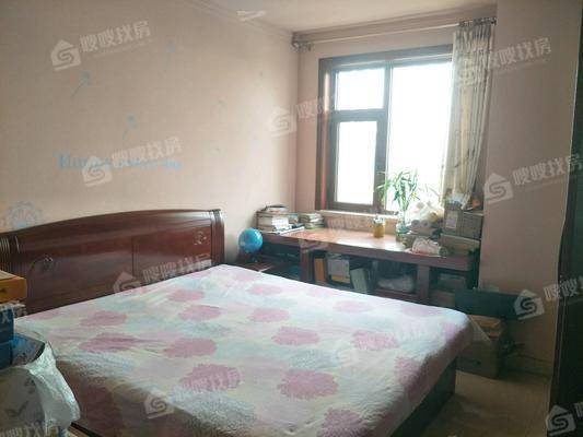 宏宇城（A区）4室2厅1卫139㎡