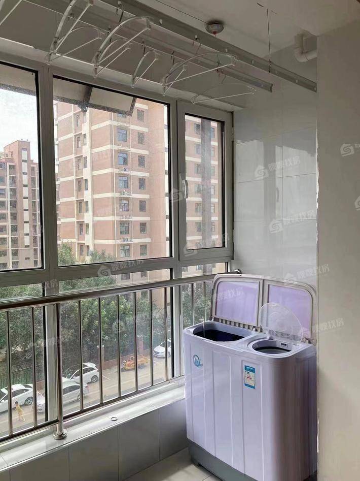 孔雀城B区3室2厅2卫125㎡