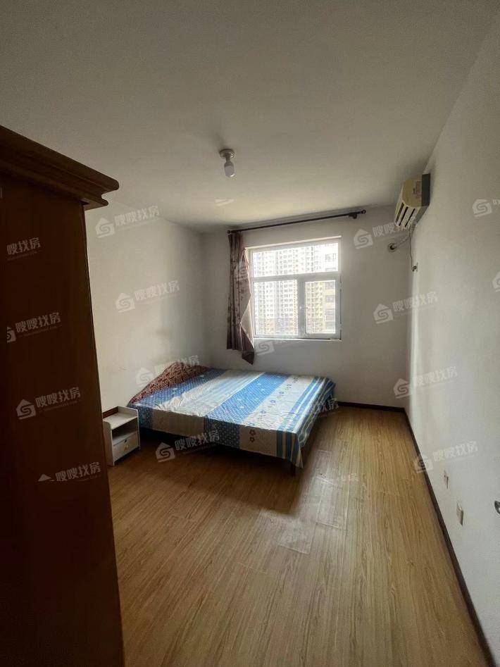 凤凰城（A区）3室2厅2卫130㎡