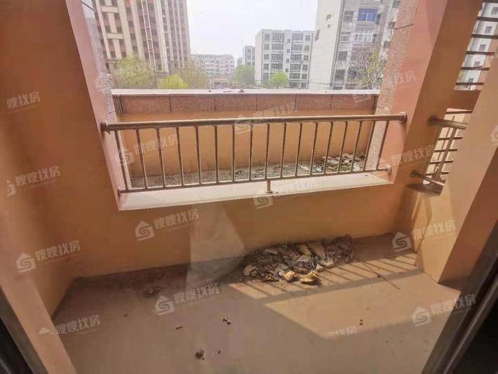 贻成御景狮城4室2厅2卫215㎡