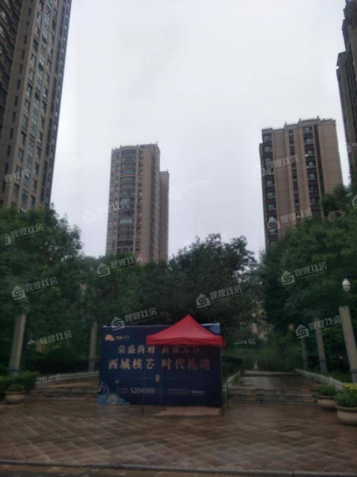 荣盛兰亭苑3室2厅2卫129㎡