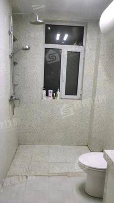 紫御华府4室2厅2卫141㎡