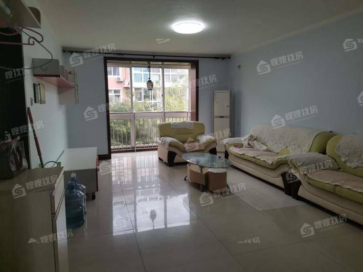 万泰阳光花园3室2厅2卫135㎡