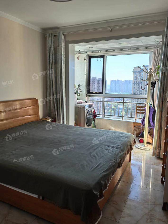 凤凰城（C区）3室2厅2卫135㎡
