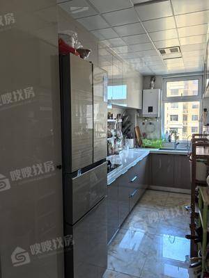 凤凰城（C区）3室2厅2卫135㎡
