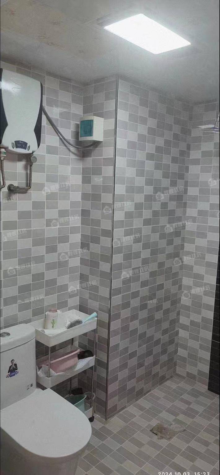 皇家壹里（A区）1室1厅1卫60㎡