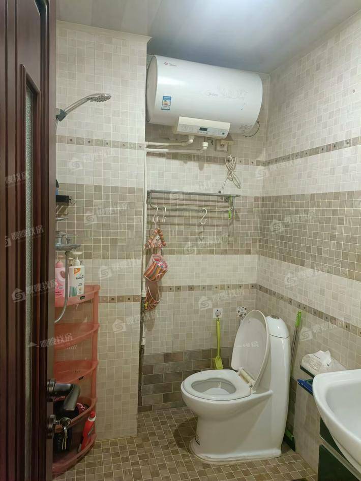 天成首府3室2厅2卫126㎡