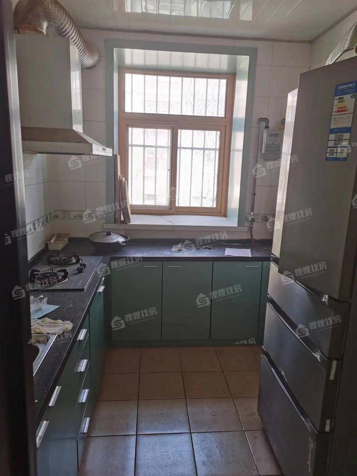 欣欣家园4室2厅3卫179㎡