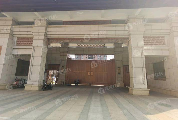 吉祥天著3室2厅2卫138㎡