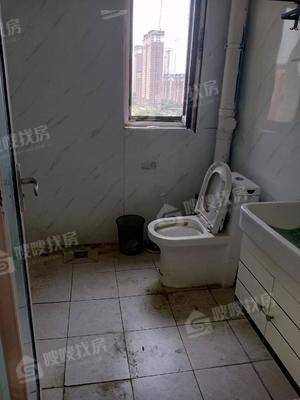 天成和园3室2厅2卫118㎡